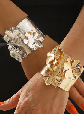 新品重工金属手镯精致花朵轻奢气