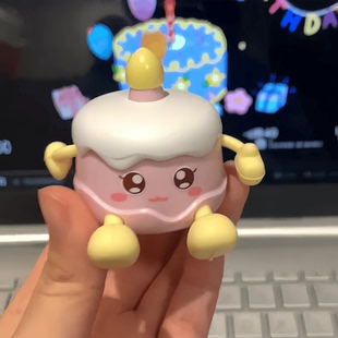 创意生日礼物发声生日快乐发光蛋糕钥匙扣饰品挂件卡通公仔钥匙链
