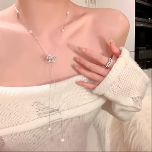 新年闪锆小马珍珠吊坠可抽拉项链女轻奢高级感长款毛衣链配饰颈链