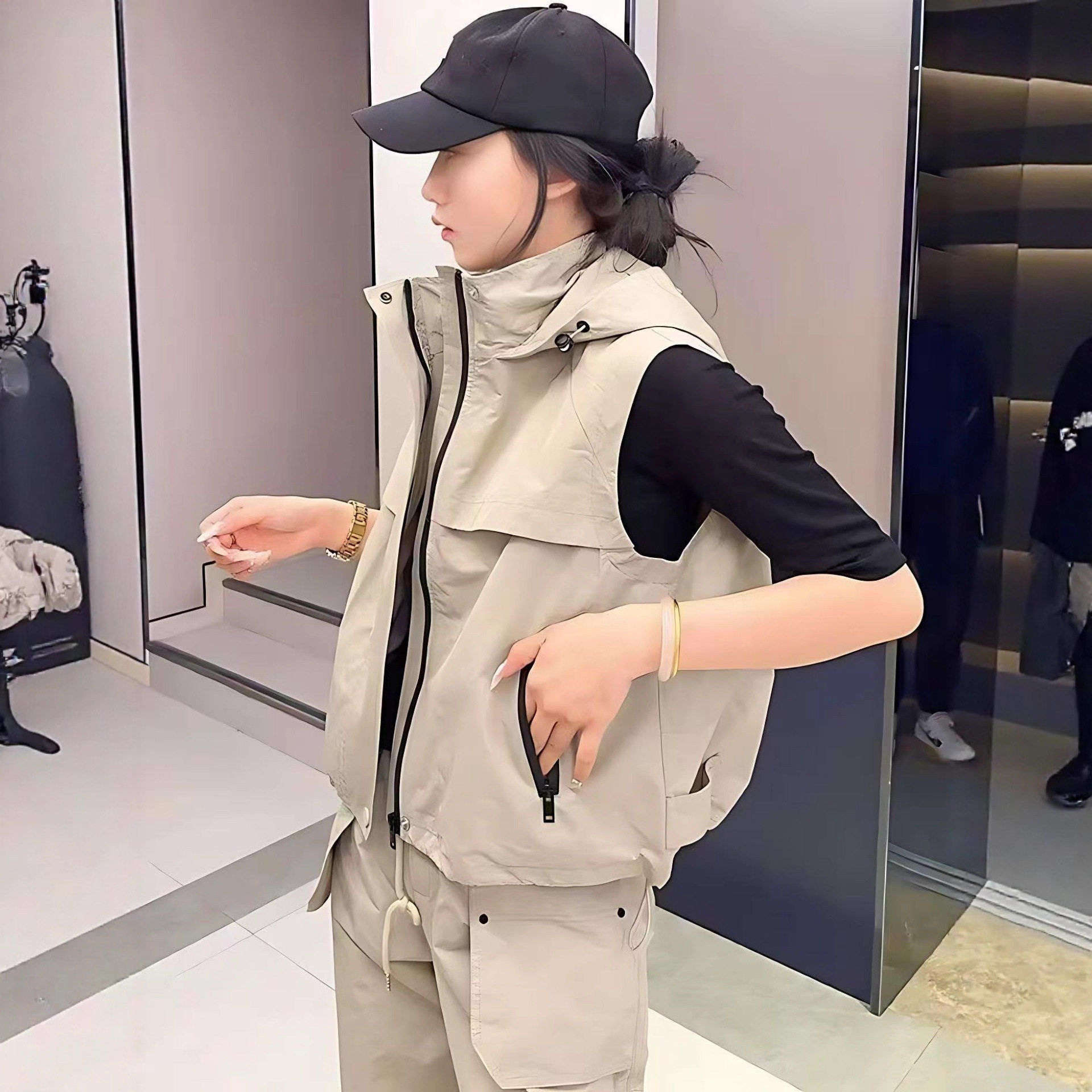 时尚连帽工装马甲女春秋