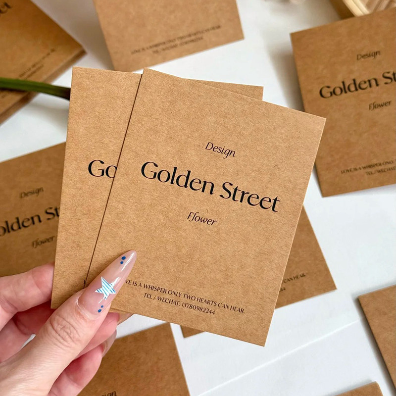 牛皮纸卡片定制鲜花店贺卡花束高级感硬卡纸明信片设计复古标签店名二维码logo名片电商售后感谢信小卡印刷