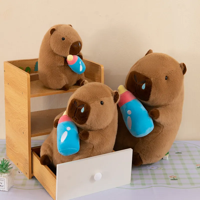 卡皮巴拉流鼻涕奶瓶毛绒公仔