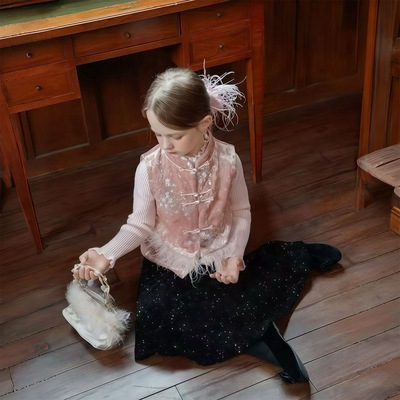 女童新中式马甲2025新款儿童洋气时髦背心女宝宝秋冬季保暖上衣