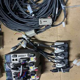 X3EB010A 议价禾川伺服套装