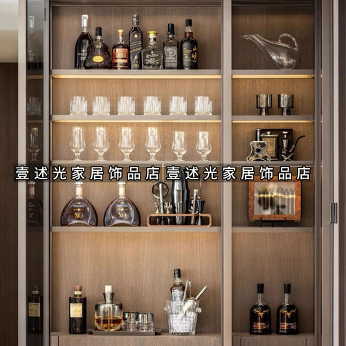 轻奢现代样板间餐厅吧台酒柜酒具装饰摆件餐边柜醒酒器装饰酒软装