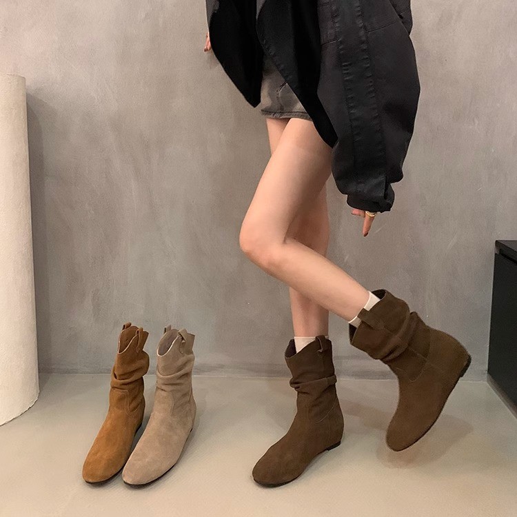 小个子内增高短靴女靴子2025秋冬新款堆堆靴复古咖色短筒靴西部靴