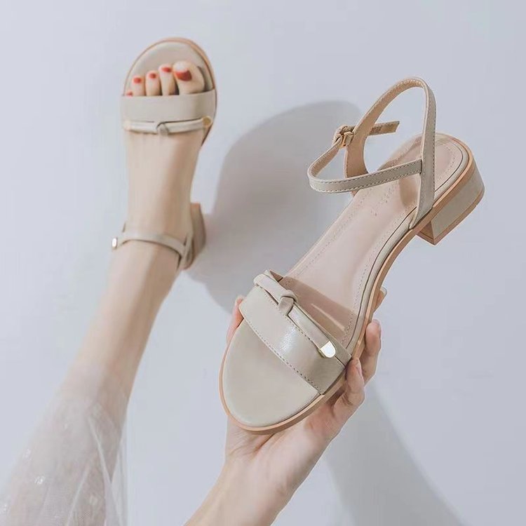 厚底凉鞋女款夏季平底今年流行新款女鞋一字带气质百搭配裙子的鞋