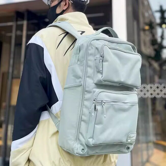 耐克运动双肩包户外旅行背包男大容量男士学生Nike书包绿色男生