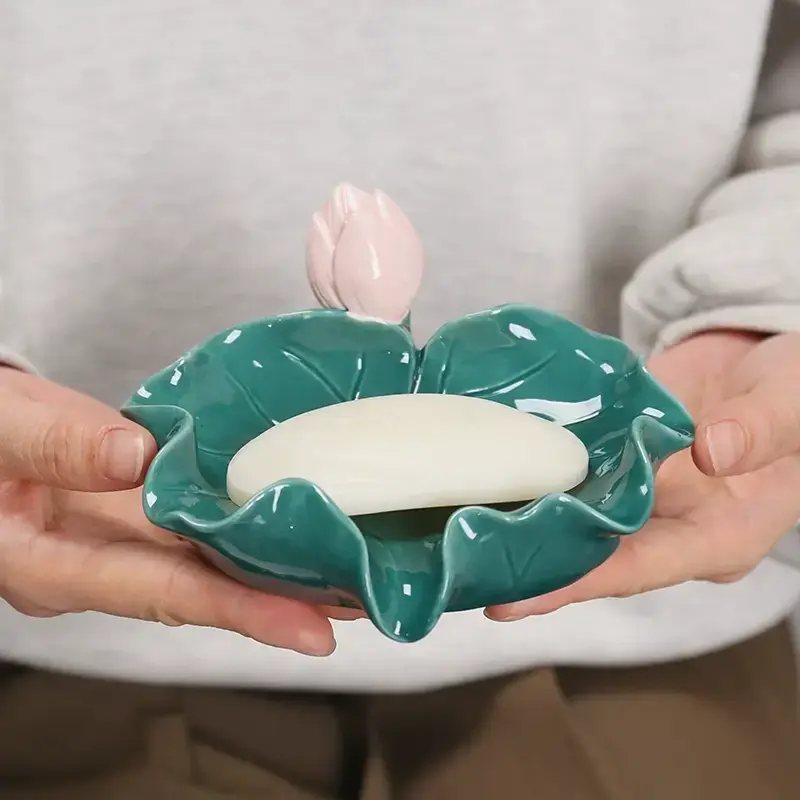 新品陶瓷肥皂盒家用卫生间浴室沥水皂碟托创意宿舍香皂盒子置物