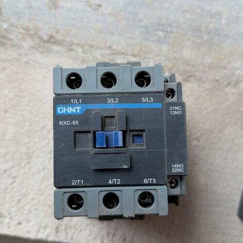 正泰NXC-65交流接触器，件，成色还可以，有点使用痕迹（议价）