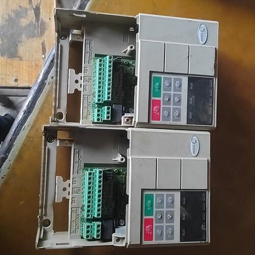 可维修威t3000！4KW变频器控制主板加面板成色如图实物功（议价）