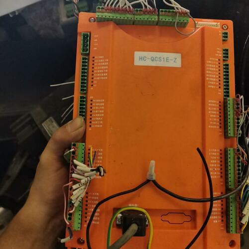 华成机械手控制系统HC-QCS1E-Z 件 实物如图（议价）