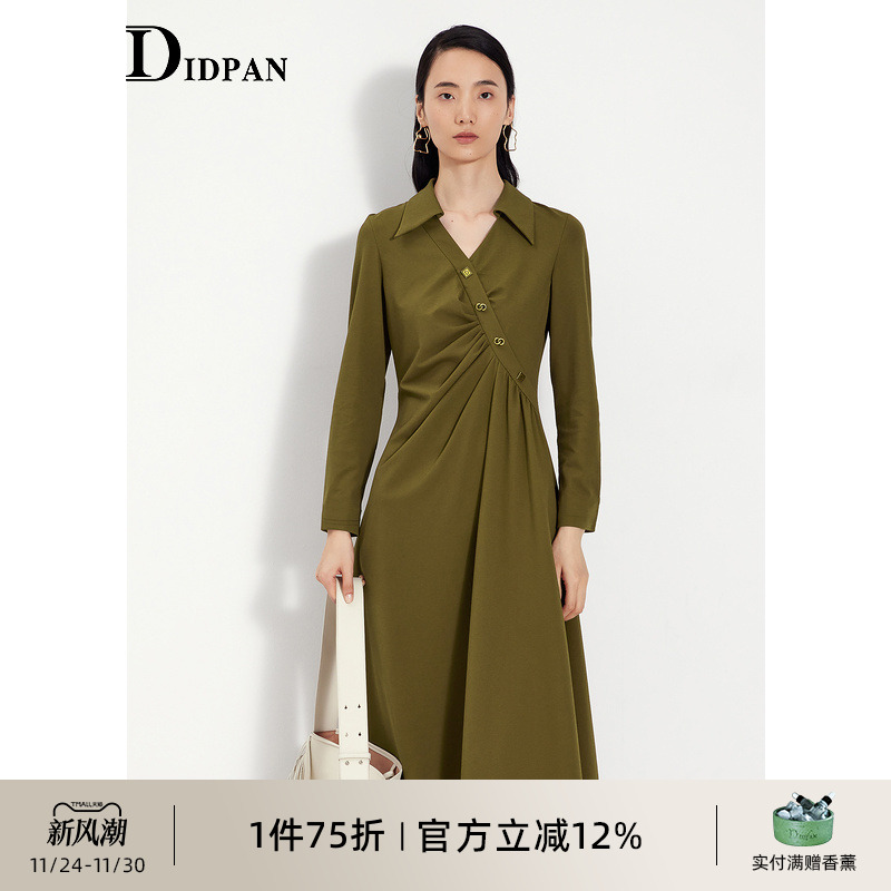 IDPAN率性干练捏褶显瘦连衣裙