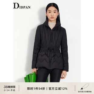 IDPAN女装时尚百搭通勤冬季新款抽绳收腰设计立领短款黑色羽绒服