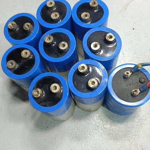 电容MKP-LL300uF 400VDC   60A