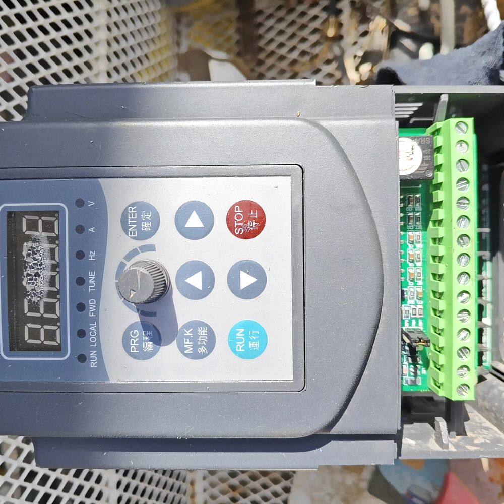 麦矽变频器EV4300�D0.75G3 拆机无修功能好无下盖