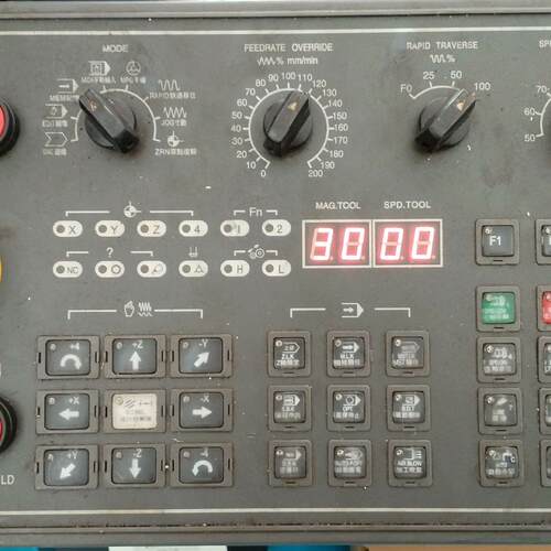 台湾丽伟数控操作面板 电路板型号为：LI-L7H-KEY01