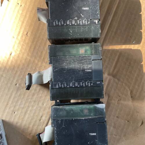 龙CP1W-TS002温度传感模块。