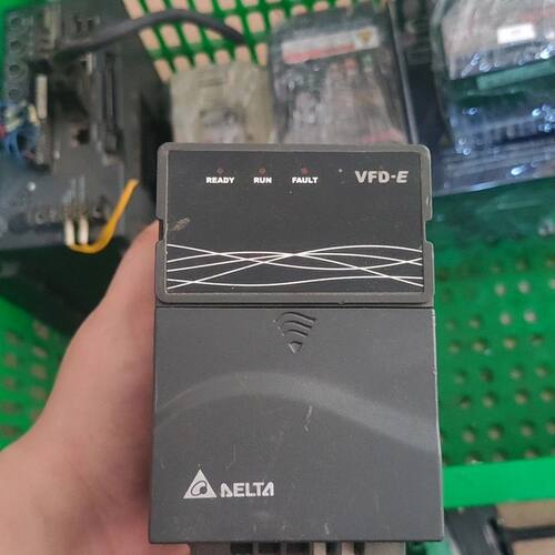 台达变频器 E 系列 VFD007E43A 0.75KW 3
