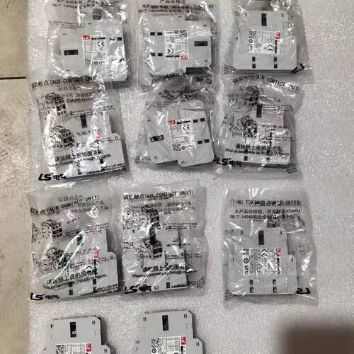LS电产辅助触点UA-1 的  工程余料1