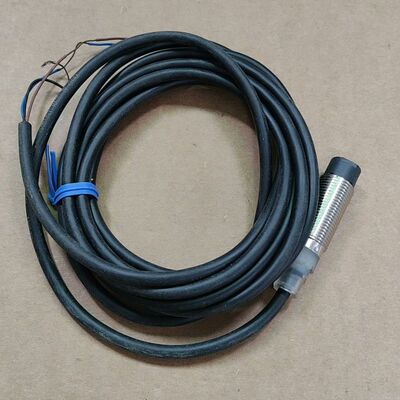 龙接近开关E2B-M12KN08-WP-C1