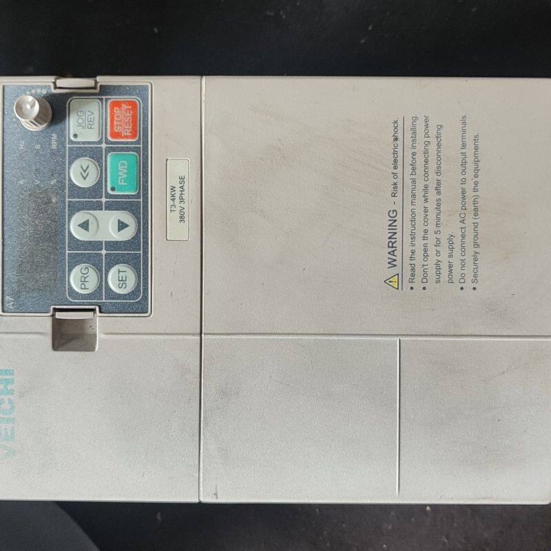 伟创变频器AC70B-004C 4KW 380v 剪线拆机图片