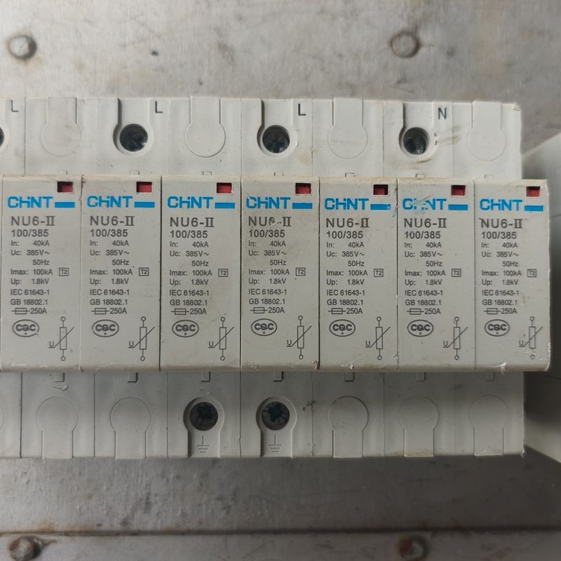 NU6-II浪涌保护器 100/385V 40KA 拆机