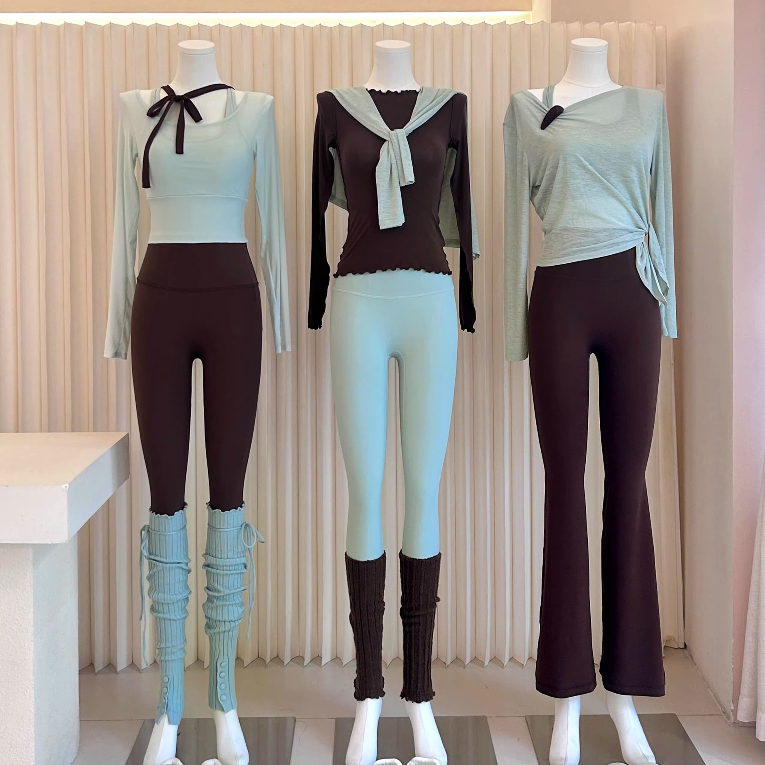 祖儿兔兔·小花边轻羊毛长袖绿咖瑜伽服套装2512D32,运动/瑜伽/健身/球迷用品,瑜伽套装,淘宝优惠券,粉丝福利购,淘宝优惠卷