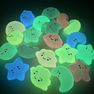 DIY创意卡通夜光月亮云朵星星diy立体树脂配件车载挂件微观景摆件