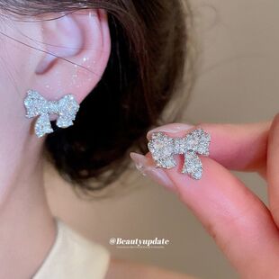 银针清冷感简约锆石蝴蝶结耳钉小众高级感耳环时尚精致百搭耳饰女