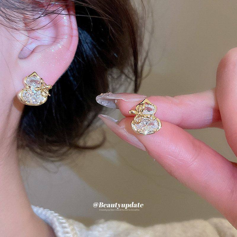 真金电镀银针锆石葫芦耳钉新中式小众气质百搭耳环轻奢高级感耳饰,饰品/流行首饰/时尚饰品新,耳钉,淘宝优惠券,粉丝福利购,淘宝优惠卷