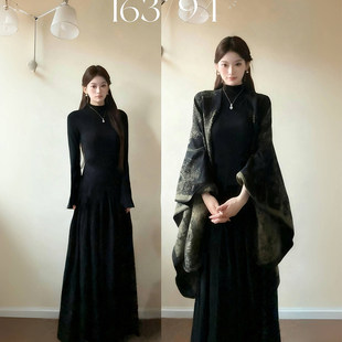 黑色高领针织连衣裙女冬款修身秋冬季长款内搭打底梨型伯克利裙子