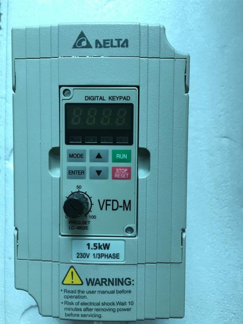 台达变频器VFD015M21A VFD-M 220V 230V 1.5KW 全新原装质保一年