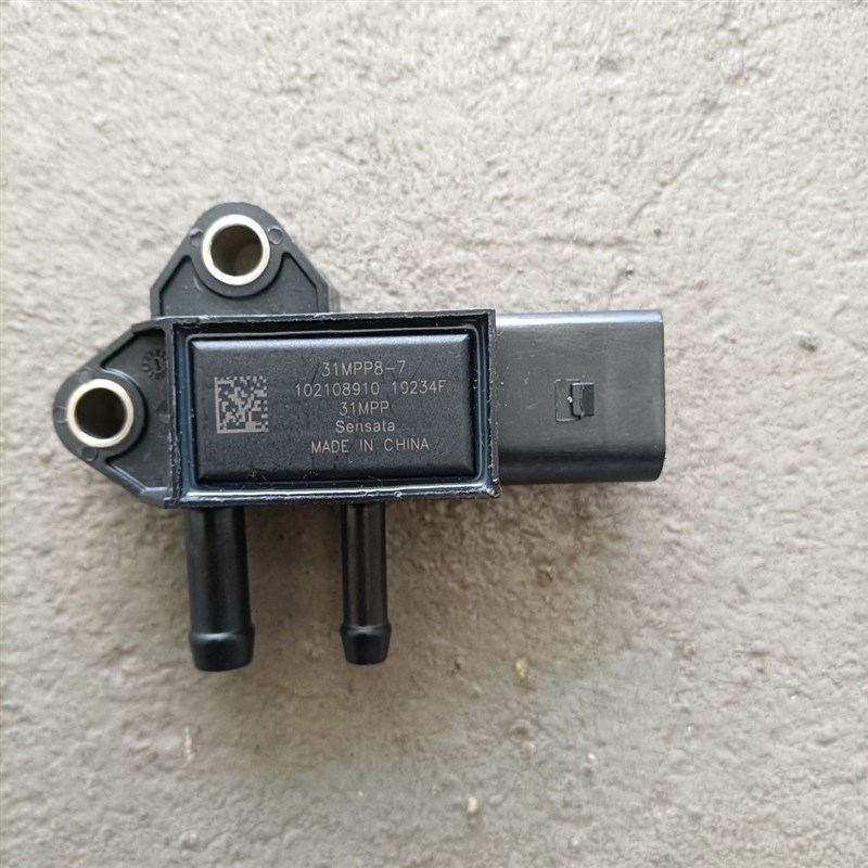 江淮低卡骏铃V6帅铃Q6Q3康铃安徽康明斯国六压差感测器31MPP8-7