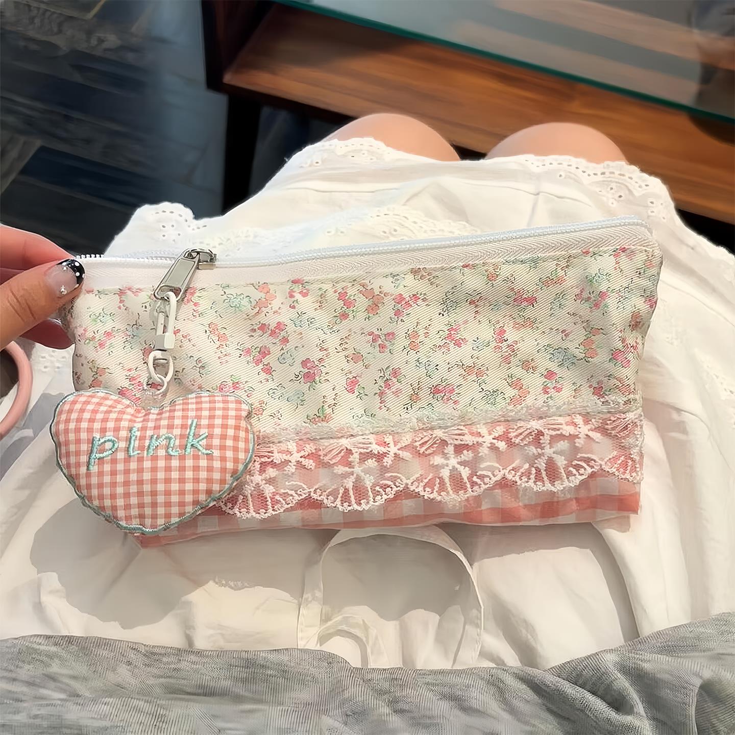 女生2025新款高颜值ins风笔袋