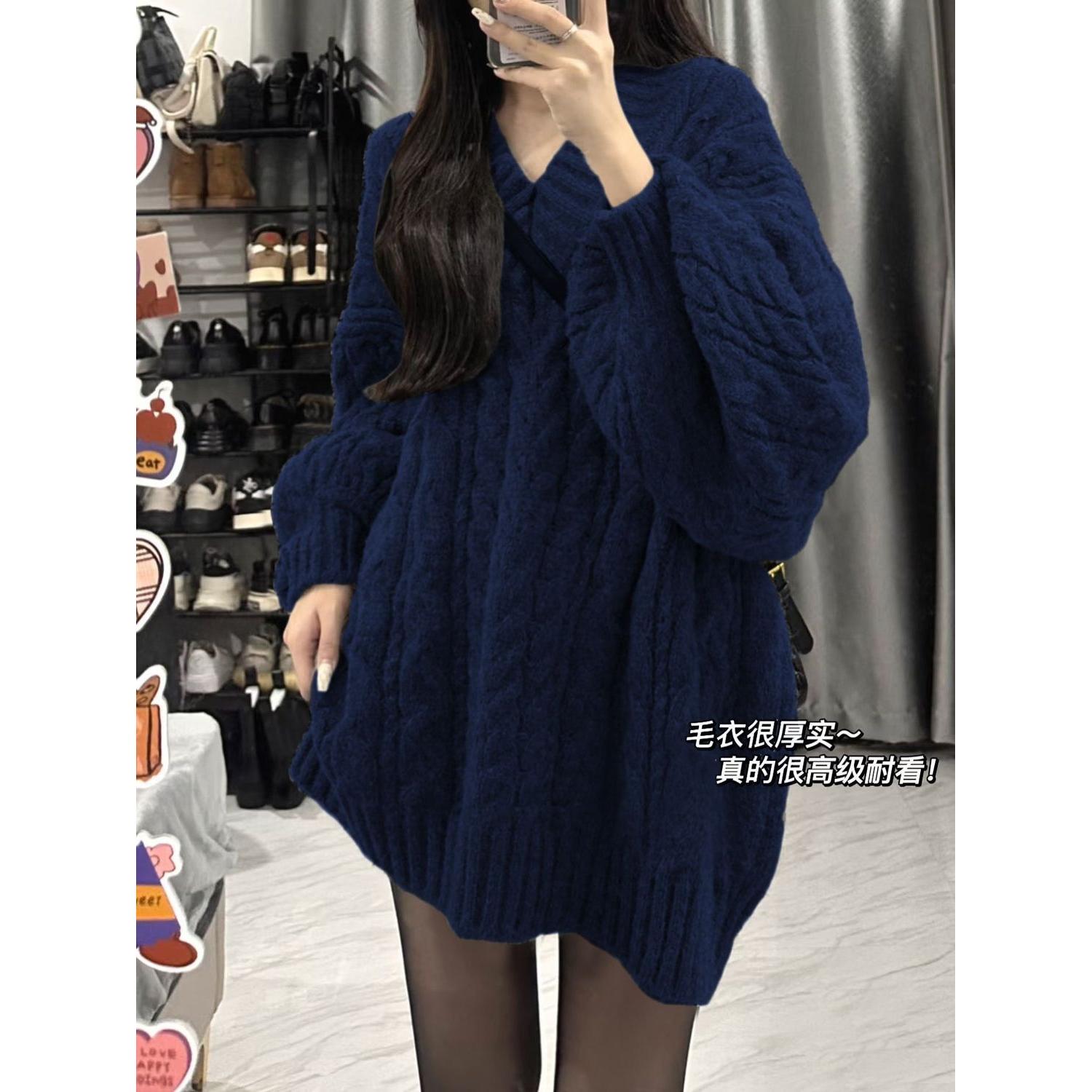 胖薯大码复古V领藏青色麻花毛衣女秋冬慵懒软糯宽松百搭针织上衣