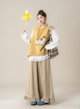 胖薯大码黄色日系复古小狗针织背心甜美春秋新款叠穿花边衬衫宽松