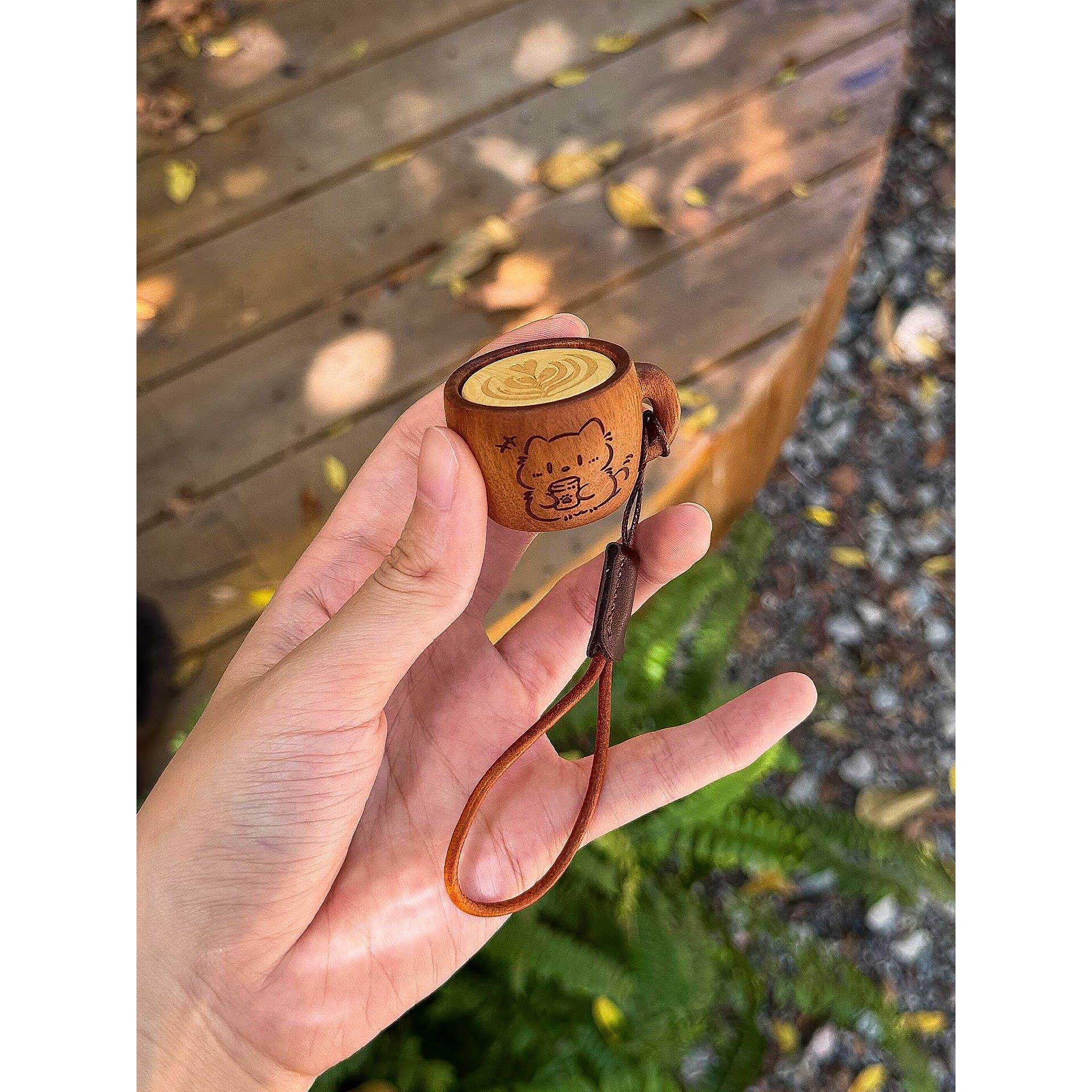 【可按动】花梨木咖啡小猫挂件包包手机钥匙挂饰解压玩具按按乐