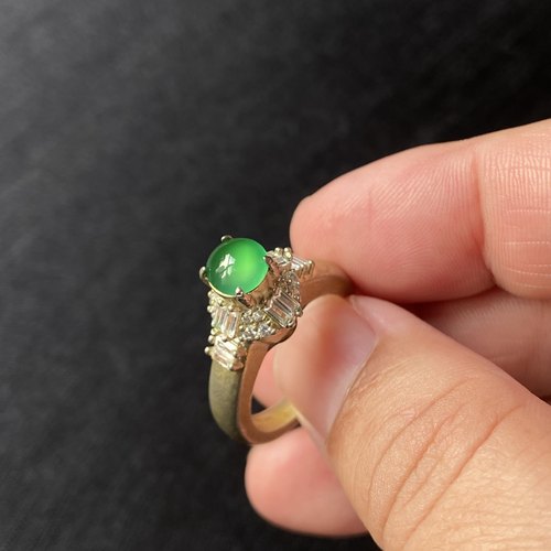 天然翡翠甜绿色翡翠蛋面冰种翡翠蛋面戒指危地马拉翡翠一物一证