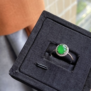 危地马拉翡翠冰种辣阳绿翡翠蛋面戒指925银镶戒指 包A货证书 包邮