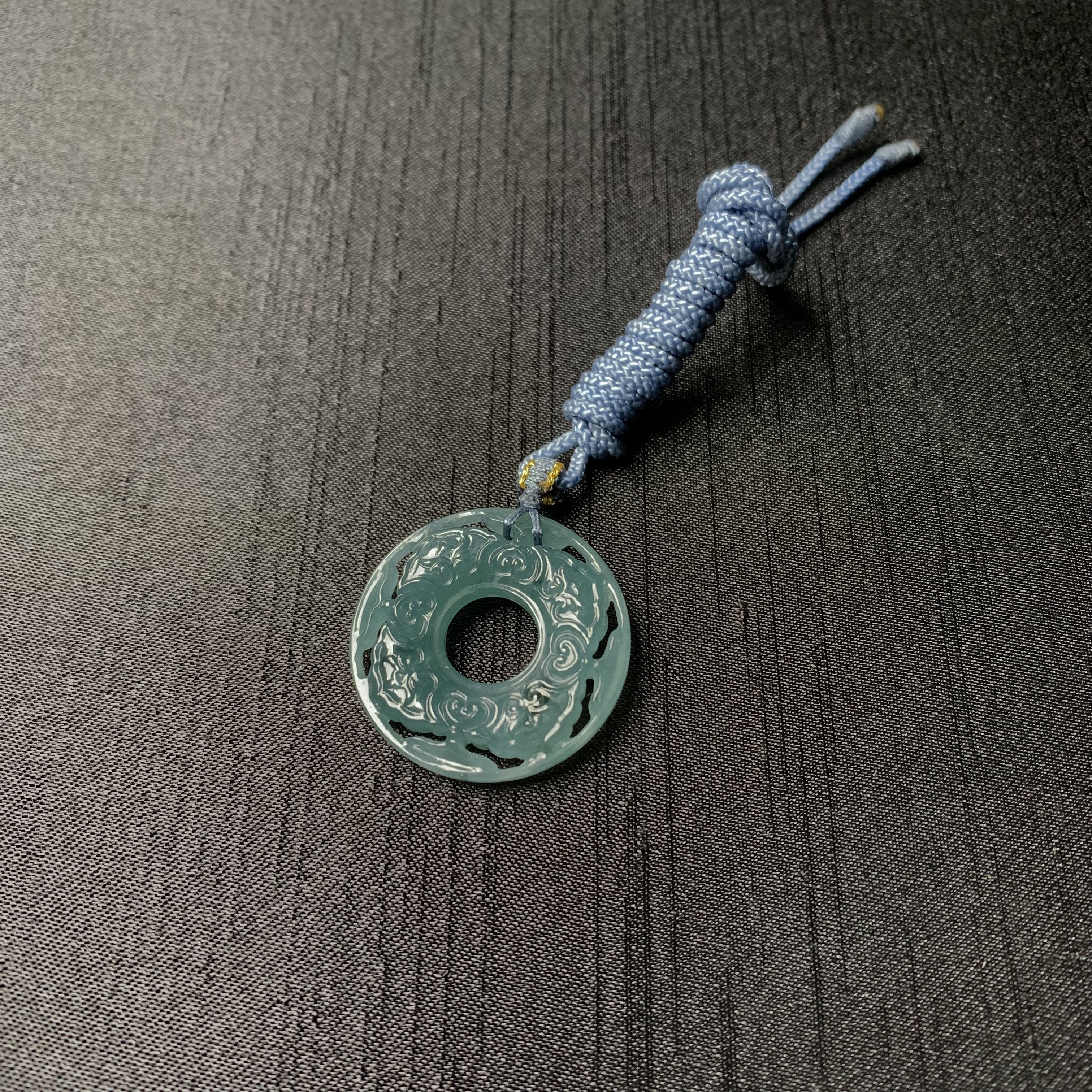 晶制危地马拉翡翠冰蓝水飘蓝花平安扣云肩纹饰传统玉佩