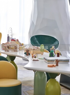 简约现代儿童区桌面软装摆件