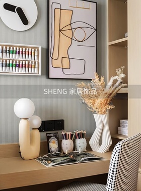 儿童房女孩房绘画花器软装饰品