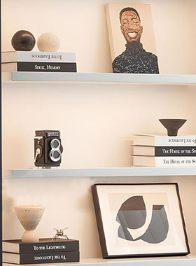 现代风墙面软装高级感抽象挂画样板间隔板置物架书房书柜摆件组合