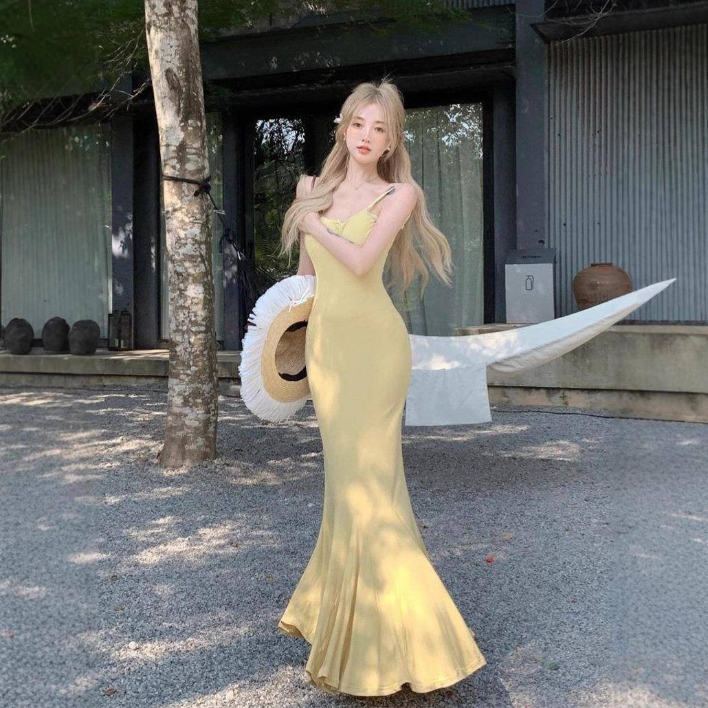 风情万种御姐大摆吊带连衣裙女夏季性感法式海边度假鱼尾包臀长裙