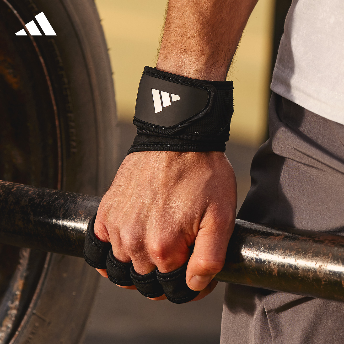 Adidas阿迪达斯运动健身手套