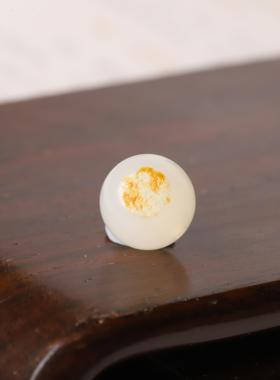 新疆和田玉籽料红皮珠子圆珠