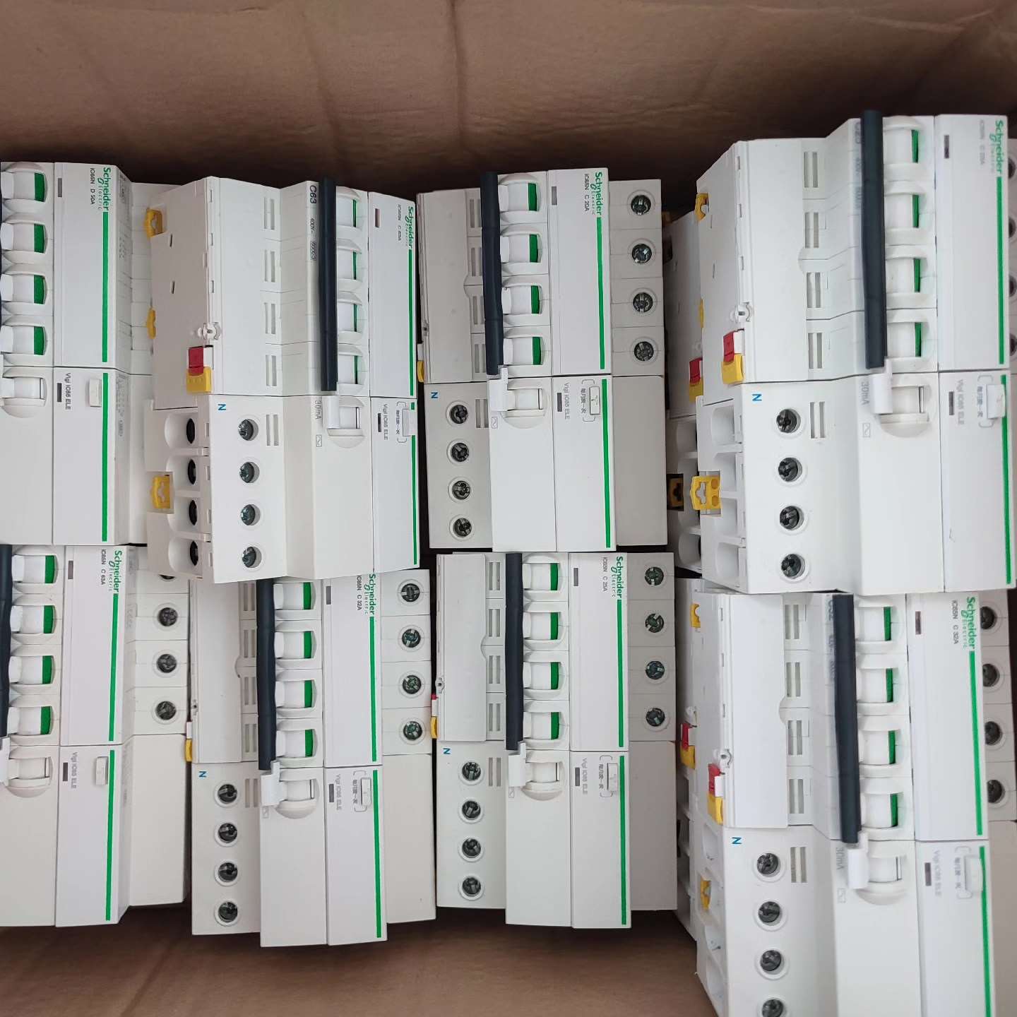 可维修IC65N系列漏电保护器4PC25/32/50/63议价