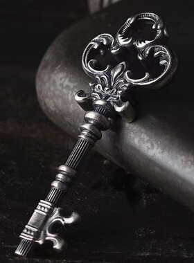 日本coss koko银复古吊坠巴洛克钥匙项链挂件欧式古典文艺毛衣链