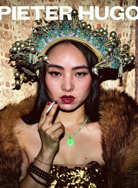 【预售】彼得雨果:在魔鬼与深蓝色的大海之间 Pieter Hugo: Between the Devil and the Deep Blue Sea 进口书籍